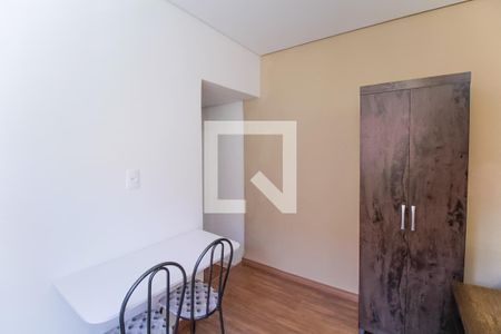 Sala de kitnet/studio para alugar com 1 quarto, 18m² em Cidade São Mateus, São Paulo