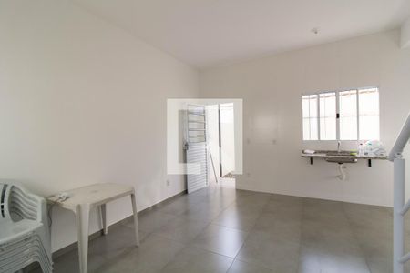 Sala de casa para alugar com 2 quartos, 58m² em Vila Haro, Sorocaba