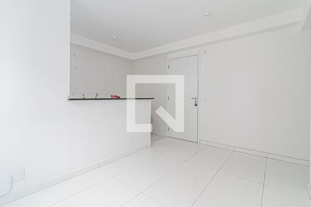 Sala de apartamento para alugar com 2 quartos, 41m² em Vila Penteado, São Paulo