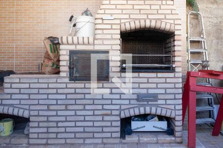 Casa à venda com 327m², 3 quartos e 2 vagas Casa à venda com 327m², 3 quartos e 2 vagasChurrasqueira