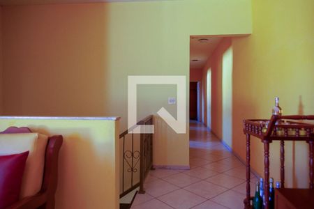 Casa à venda com 327m², 3 quartos e 2 vagas Casa à venda com 327m², 3 quartos e 2 vagasEscritório