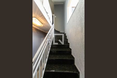 Escada de casa à venda com 2 quartos, 200m² em Itaquera, São Paulo