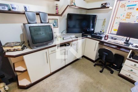 Apartamento à venda com 126m², 3 quartos e 2 vagas Apartamento à venda com 126m², 3 quartos e 2 vagasArmário