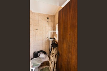 Apartamento à venda com 126m², 3 quartos e 2 vagas Apartamento à venda com 126m², 3 quartos e 2 vagasBanheiro de Serviço