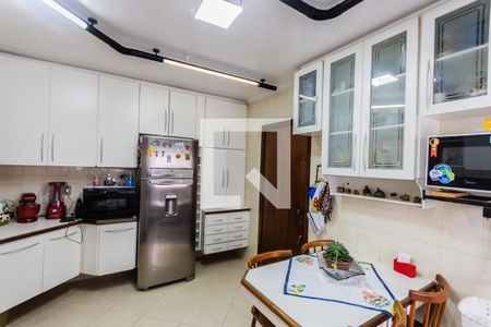 Apartamento à venda com 126m², 3 quartos e 2 vagas Apartamento à venda com 126m², 3 quartos e 2 vagasCozinha