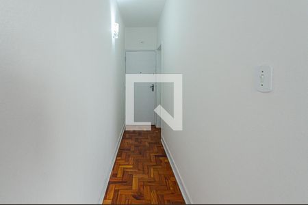 Corredor de kitnet/studio para alugar com 1 quarto, 30m² em Centro Histórico de São Paulo, São Paulo