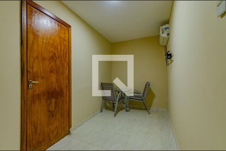 Sala de apartamento para alugar com 2 quartos, 80m² em Dois de Julho, Salvador