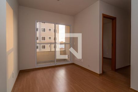 Sala de apartamento à venda com 2 quartos, 57m² em Rubem Berta, Porto Alegre