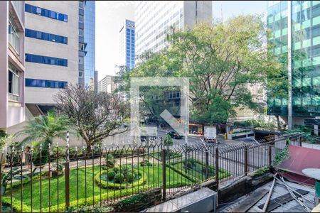 Vista de apartamento para alugar com 2 quartos, 87m² em Cerqueira César, São Paulo