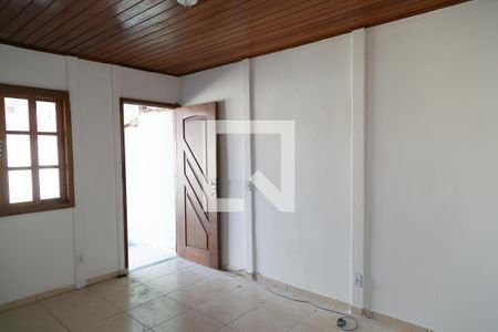 Sala  de casa para alugar com 2 quartos, 80m² em Trindade, São Gonçalo