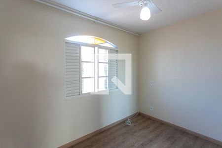 Quarto 2 de casa para alugar com 2 quartos, 80m² em Cachoeirinha, Belo Horizonte