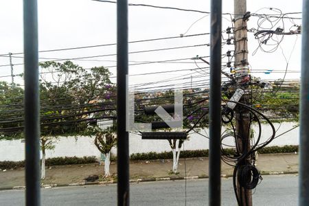 Vista da sala de casa para alugar com 3 quartos, 120m² em Vila Santo Antônio, Ferraz de Vasconcelos