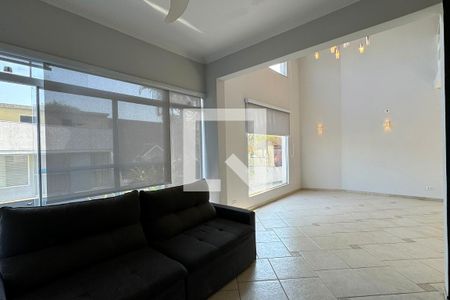 Sala de casa de condomínio para alugar com 4 quartos, 320m² em Alphaville, Santana de Parnaíba