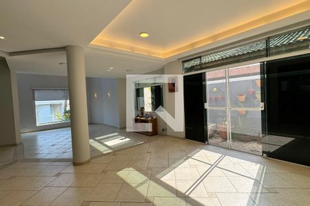 Sala de casa de condomínio para alugar com 4 quartos, 320m² em Alphaville, Santana de Parnaíba