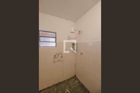 Banheiro de casa para alugar com 1 quarto, 50m² em Parque Boturussu, São Paulo