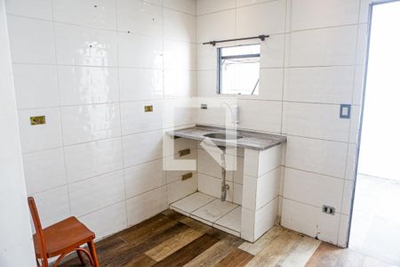 Sala - Cozinha - Quarto1 de casa para alugar com 1 quarto, 50m² em Vila Gilda, Santo André