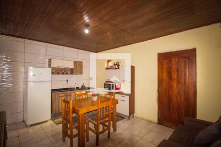 Casa à venda com 40m², 2 quartos e 2 vagasSala/Cozinha