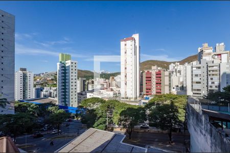 Sala de apartamento à venda com 4 quartos, 140m² em Buritis, Belo Horizonte