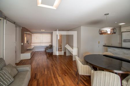 Sala de apartamento à venda com 2 quartos, 108m² em Cambuí, Campinas