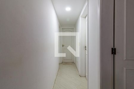 Corredor de apartamento à venda com 4 quartos, 220m² em Itaim Bibi, São Paulo