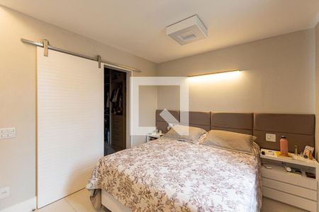 Suite de apartamento à venda com 4 quartos, 230m² em Icaraí, Niterói