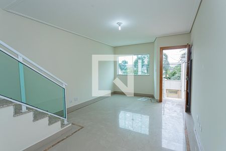 Sala de casa à venda com 3 quartos, 180m² em Vila Comercial, São Paulo