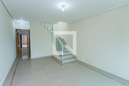 Sala de casa à venda com 3 quartos, 180m² em Vila Comercial, São Paulo