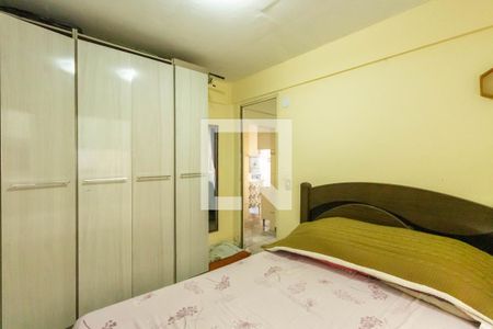 Quarto 1 de apartamento à venda com 2 quartos, 50m² em Jardim Redil, São Paulo