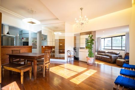 Sala de apartamento à venda com 3 quartos, 127m² em Jardim Vila Mariana, São Paulo