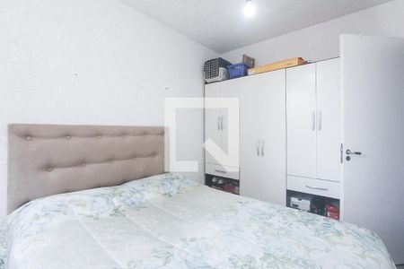 Quarto 1 de apartamento à venda com 2 quartos, 42m² em Mário Quintana, Porto Alegre