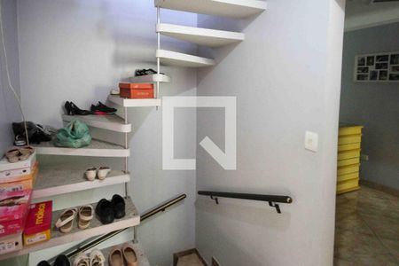 Hall de casa à venda com 4 quartos, 270m² em Vila Cleonice, São Paulo