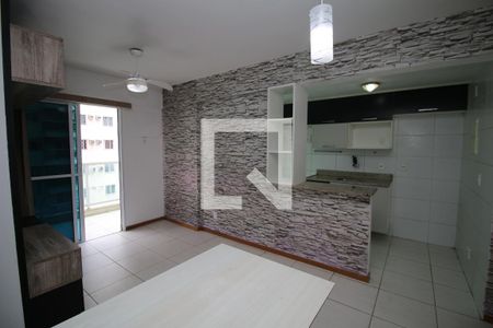 Sala de apartamento para alugar com 2 quartos, 64m² em Vila da Penha, Rio de Janeiro