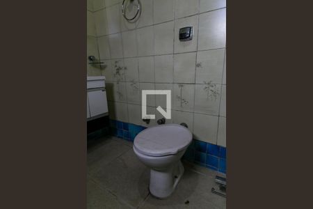 Casa para alugar com 70m², 2 quartos e 1 vaga Casa para alugar com 70m², 2 quartos e 1 vagaBanheiro