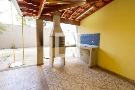 Casa à venda com 600m², 4 quartos e 6 vagas Casa à venda com 600m², 4 quartos e 6 vagasChurrasqueira