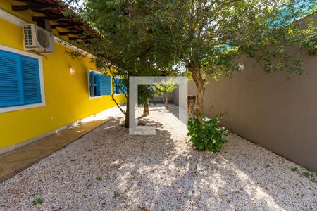 Casa à venda com 600m², 4 quartos e 6 vagas Casa à venda com 600m², 4 quartos e 6 vagasJardim