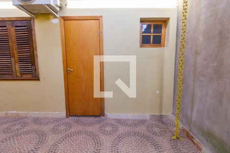 Casa à venda com 600m², 4 quartos e 6 vagas Casa à venda com 600m², 4 quartos e 6 vagasQuarto Suíte