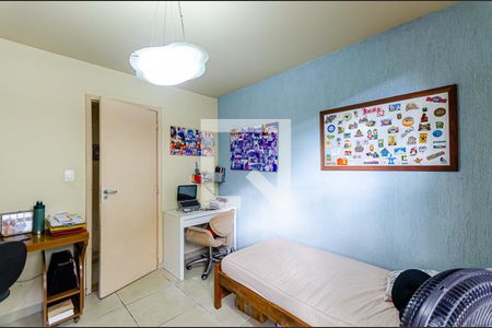 Casa à venda com 300m², 4 quartos e 3 vagas Casa à venda com 300m², 4 quartos e 3 vagasQuarto 2