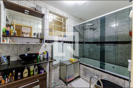 Casa à venda com 300m², 4 quartos e 3 vagas Casa à venda com 300m², 4 quartos e 3 vagasBanheiro da Suíte