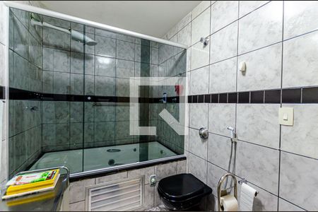 Casa à venda com 300m², 4 quartos e 3 vagas Casa à venda com 300m², 4 quartos e 3 vagasBanheiro da Suíte