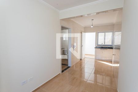Sala e cozinha de apartamento à venda com 2 quartos, 41m² em Vila Portuguesa, São Paulo