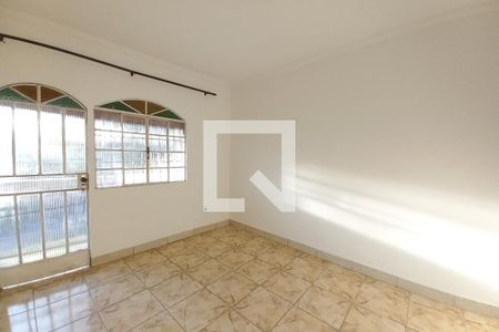 Quarto 1 de casa para alugar com 2 quartos, 70m² em Piratininga (venda Nova), Belo Horizonte