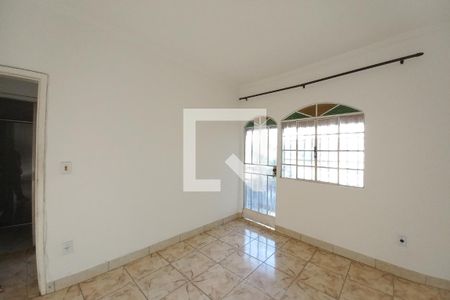 Quarto 2 de casa para alugar com 2 quartos, 70m² em Piratininga (venda Nova), Belo Horizonte