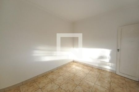 Quarto 1 de casa para alugar com 2 quartos, 70m² em Piratininga (venda Nova), Belo Horizonte