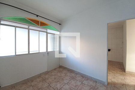 Sala  de casa para alugar com 2 quartos, 70m² em Piratininga (venda Nova), Belo Horizonte