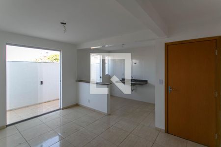 Sala de apartamento à venda com 2 quartos, 60m² em Dom Silverio, Belo Horizonte