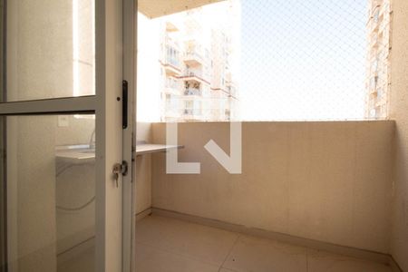 Sacada de apartamento à venda com 2 quartos, 49m² em Conceição, Osasco