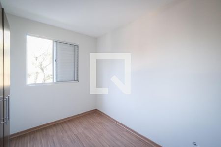 Quarto 1 de apartamento para alugar com 2 quartos, 55m² em Tatuquara, Curitiba