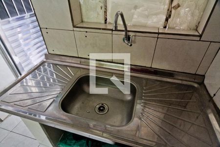 Cozinha de casa para alugar com 1 quarto, 30m² em Vila Aurora (zona Norte), São Paulo