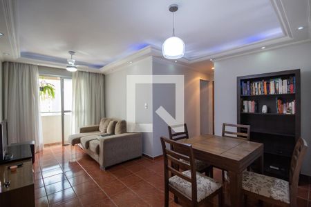 Sala de apartamento para alugar com 2 quartos, 57m² em Continental, Osasco