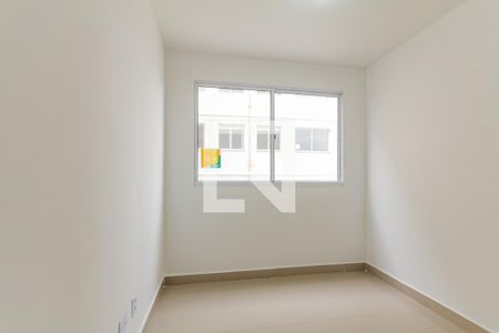 Sala  de apartamento para alugar com 2 quartos, 43m² em Parque São Vicente, Mauá